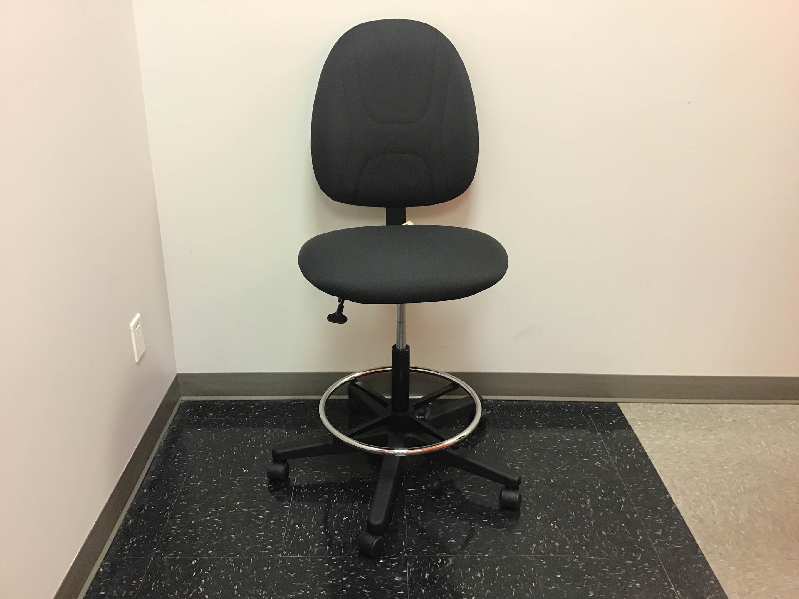 Offices to Go Beta Drafting Chair